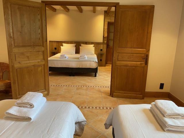 Domaine De Cazal - Chambres D'Hotes Avec Piscine Au Coeur De 26 Hectares De Nature Preservee 圣西普里安 客房 照片